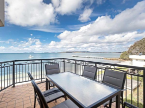 2/137 Soldiers Point Road - luxury unit on the waterfront with aircon and free unlimited Wi Fi Salamander Bay